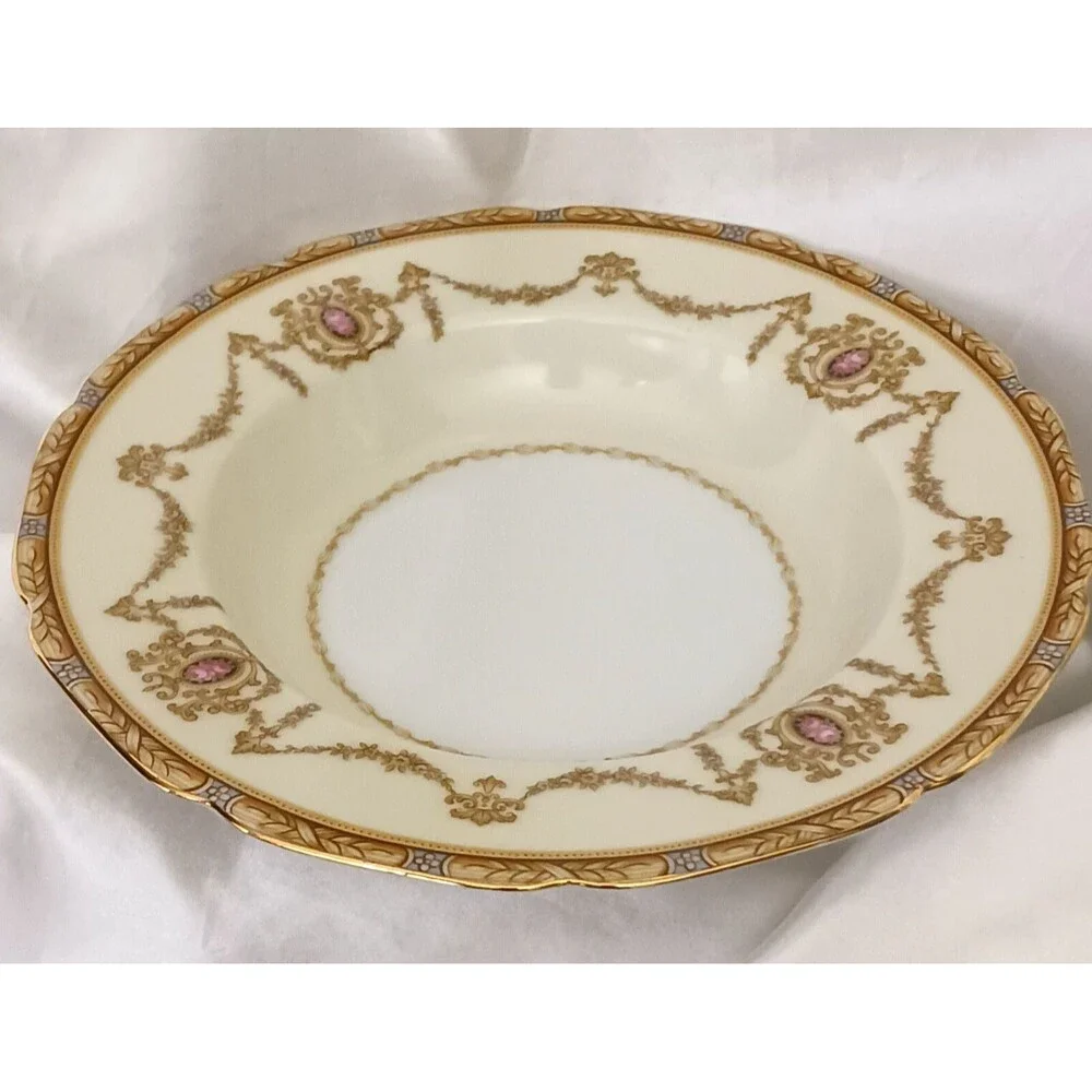 VINTAGE NORITAKE VALDINA 8'' SOUP BOWL